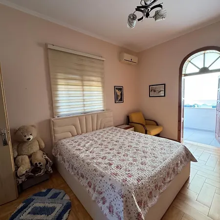Apartment Artis Polisi i Vogel